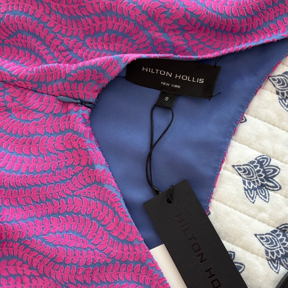 Hilton Hollis dress NWT size small